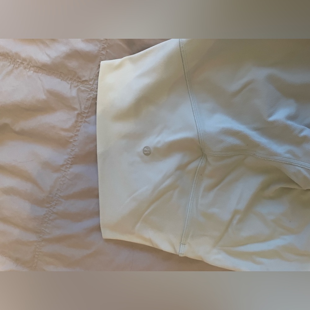 Lulu leggings size 4 pastel teal